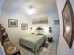 Baldwin's Guest House Cozumel