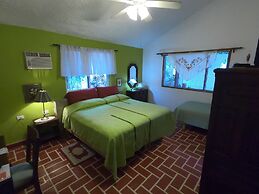 Baldwin's Guest House Cozumel