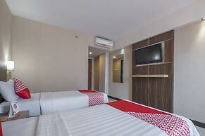 OYO 1081 Allson City Hotel Makassar