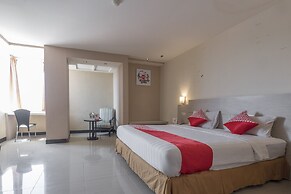 OYO 1081 Allson City Hotel Makassar