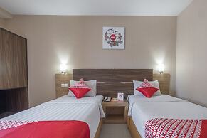 OYO 1081 Allson City Hotel Makassar