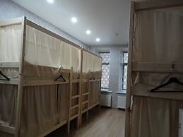 Bolshoj Kazachij Hostel