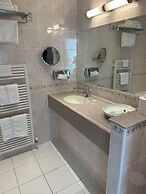 Regency Hotel