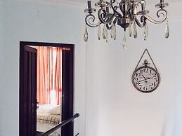 Cottage Euro Style