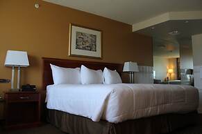 Foxwood Inn & Suites