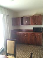Foxwood Inn & Suites