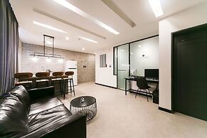 Le Idea Hotel