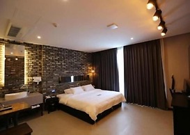 Le Idea Hotel