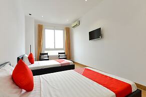 BH Riverside Hotel