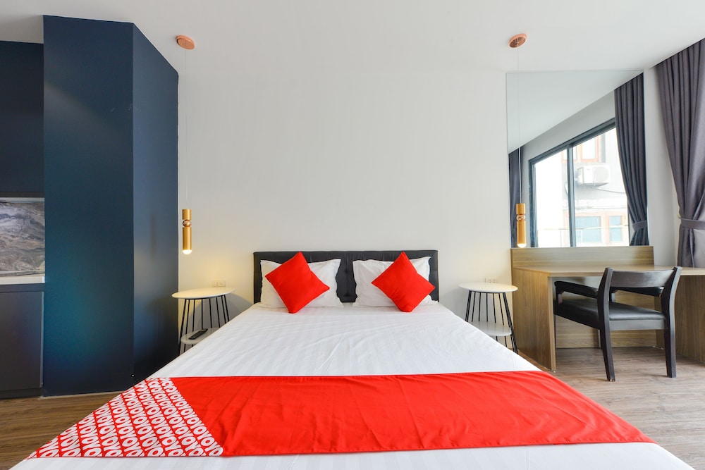 BH Riverside Hotel