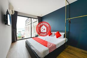 BH Riverside Hotel
