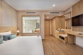 G8 Luxury Hotel Da Nang