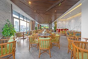 G8 Luxury Hotel Da Nang