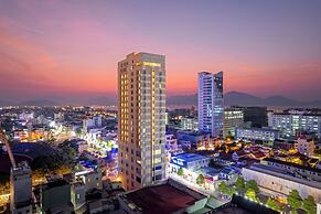 G8 Luxury Hotel Da Nang