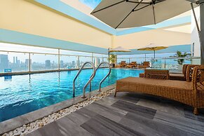 G8 Luxury Hotel Da Nang