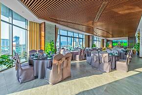 G8 Luxury Hotel Da Nang