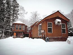 Hakuba Canadian Lodge