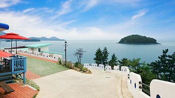Namhae Blue & White Pension