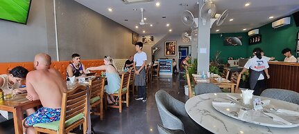 Island Patong Beachfront Apartments