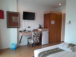 Island Patong Beachfront Apartments