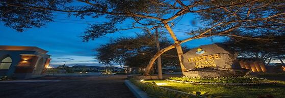 Lustre Bagan Resort