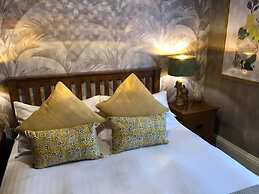The Wheatsheaf Inn