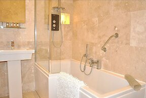 Bove Town House