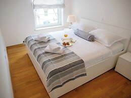 Furioso Apartments