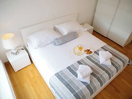 Furioso Apartments