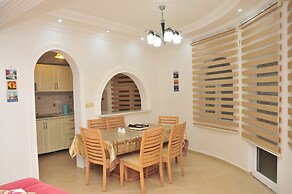 Mustakil Villa