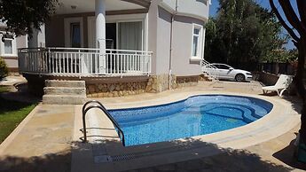 Payaller Villa 1