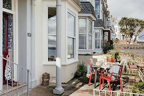 6 Barnoon Terrace