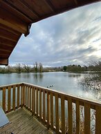 Woodlakes Park