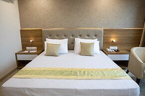 Hotel Grace Galaxy