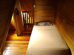 Iyok Ami Hostel Tours