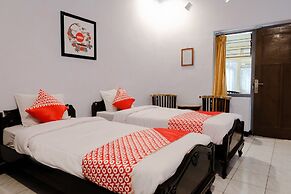OYO LIfe 1036 Hotel Palem 1 Syariah