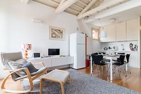 Carmini Canal View and Balcony with Lift