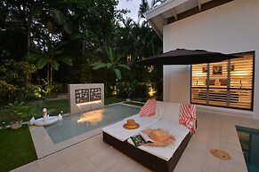 Pavilions in the Palms