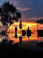 Twilight Ceningan