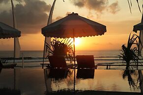 Twilight Ceningan