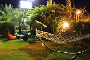 Hare Hotel