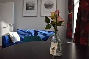 Argyle Apartments