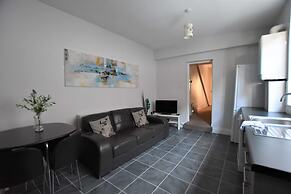 Argyle Apartments