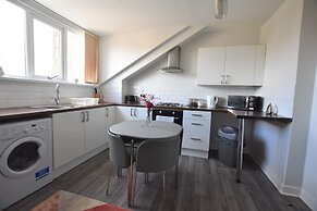 Argyle Apartments