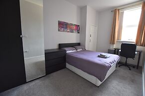Argyle Apartments