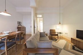 Tripas-Coração, Breiner Apartments