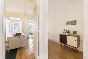 Tripas-Coração, Breiner Apartments