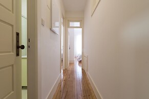 Tripas-Coração, Breiner Apartments