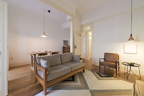 Tripas-Coração, Breiner Apartments