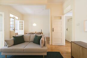 Tripas-Coração, Breiner Apartments